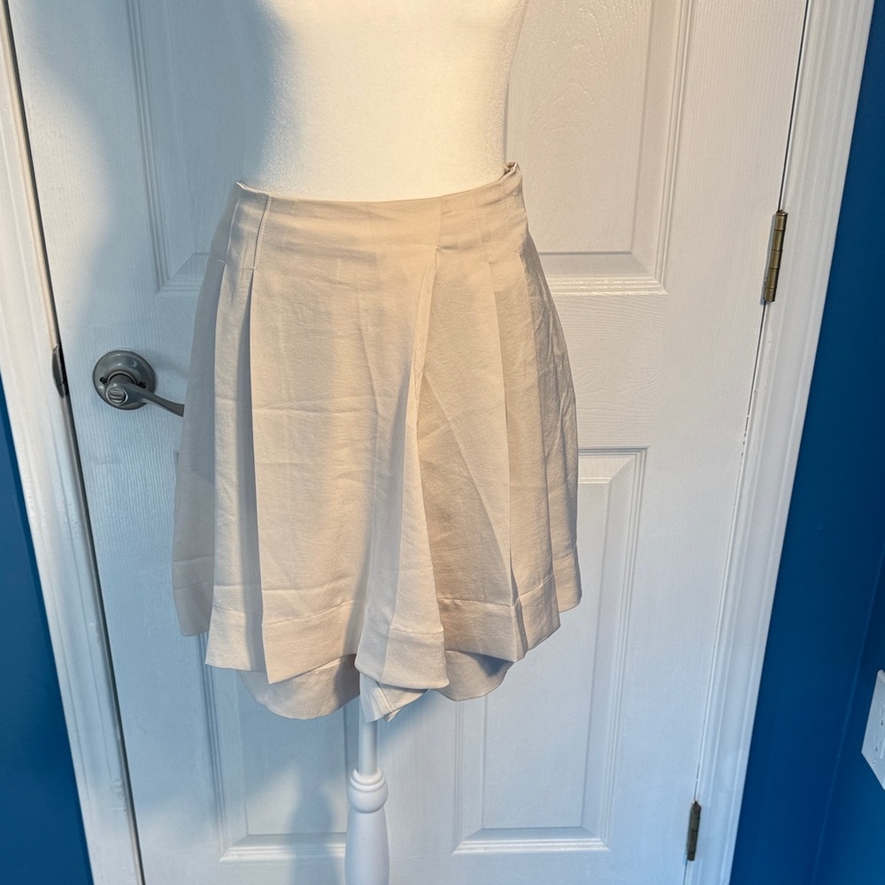 Banana Republic Tan Women's Skorts